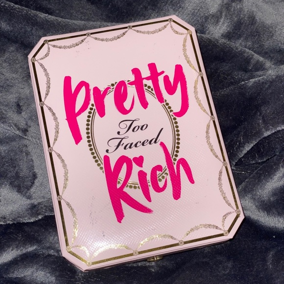 too faced pallete
